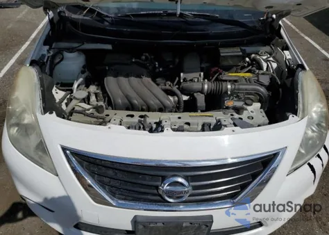 2014 Nissan Versa S z USA, uszkodzony, nr VIN 3N1CN7AP7EL865628